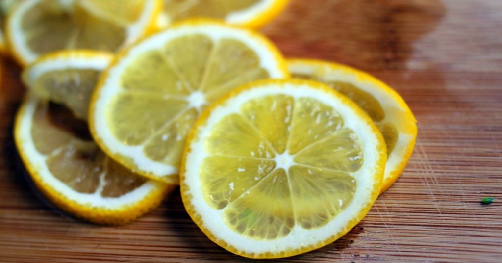 Косметика з лимона – 9 способів застосування з користю