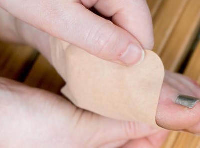Кривава мозоль на шкірі – як вилікувати самостійно?