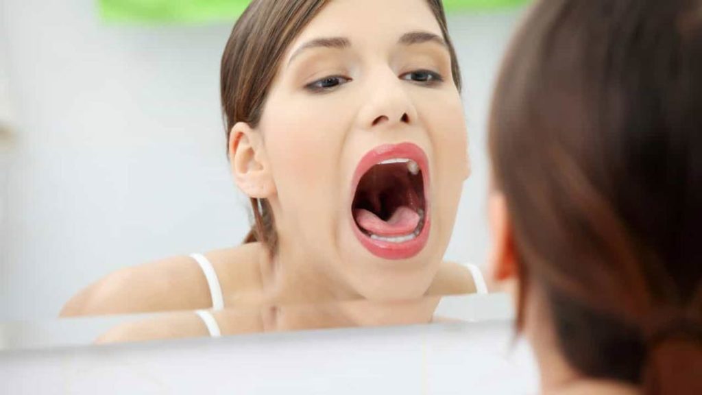 Опік шкіри у роті – Топ 5 засобів для прискорення загоєння