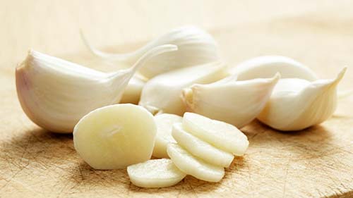 Освітлення шкіри обличчя натуральними продуктами