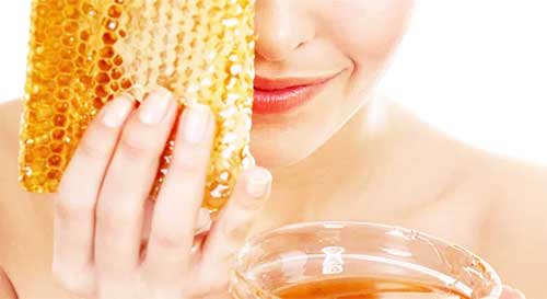 Освітлення шкіри обличчя натуральними продуктами