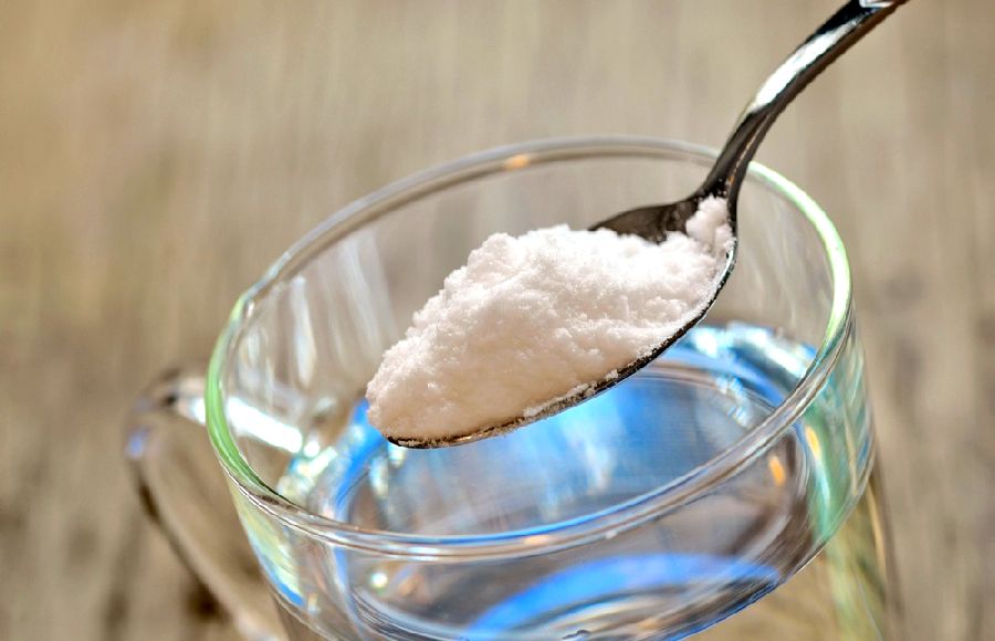 У чому користь кухонної солі для шкіри? Правила застосування самого дешевого продукту